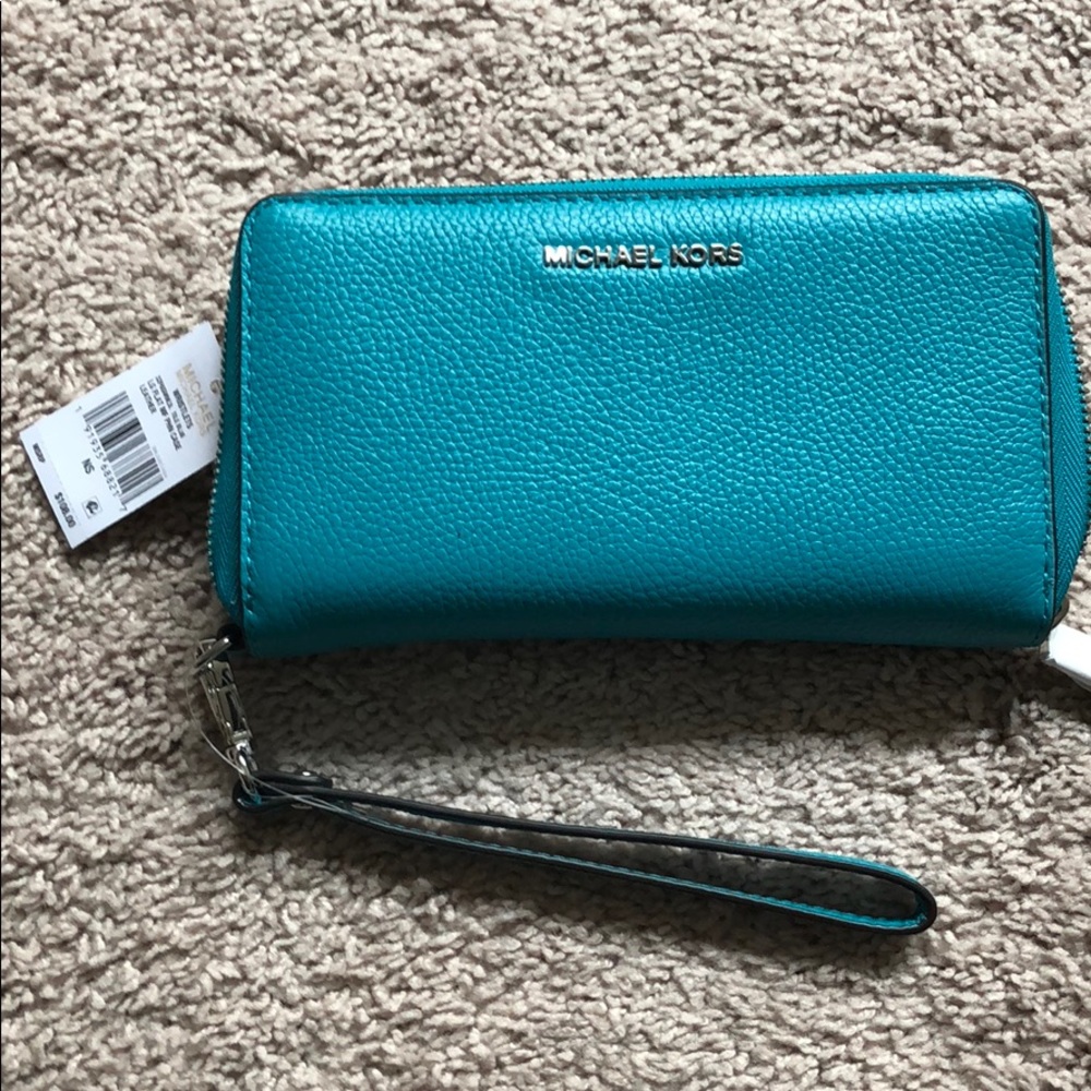 MK medium wristlet wallet